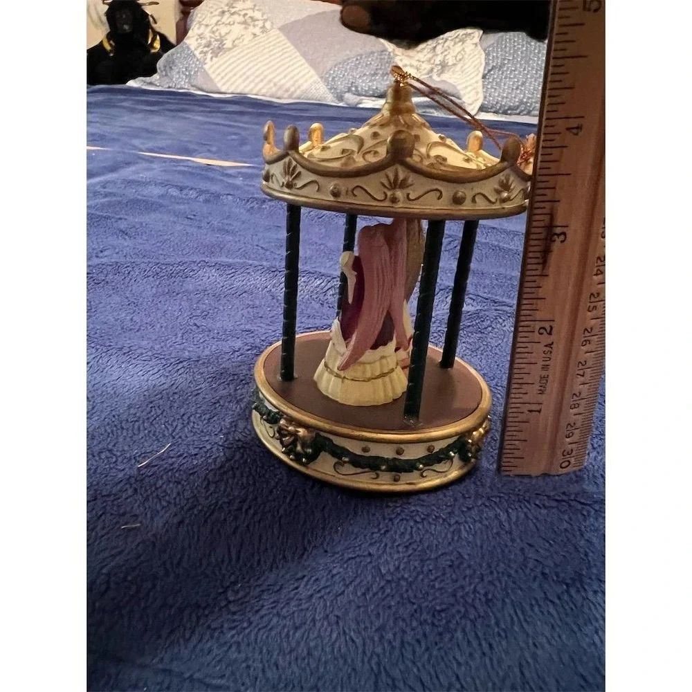 Willitts Vintage Carousel Ornament Gold hue Christmas‎ Decor